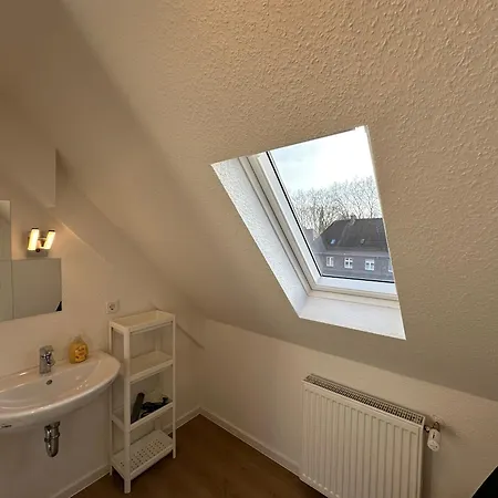 Im Duisburger Norden - Bis Zu 8 Personen - Arbeiten Im Ruhrgebiet Ferienhaus Duisburg