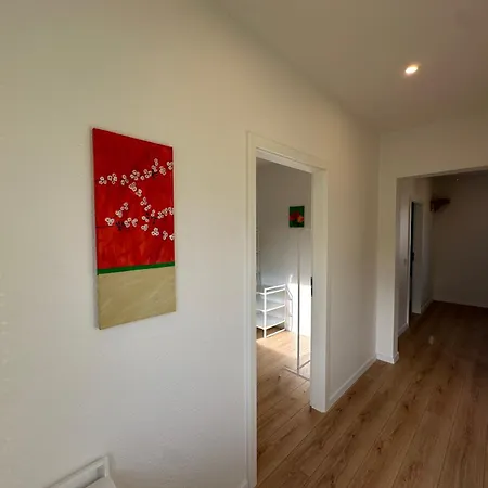 Monteurunterkunft In Fuer Bis Zu 8 Personen - Komplettes Haus Fuer Sie Allein! Semesterbostad Duisburg