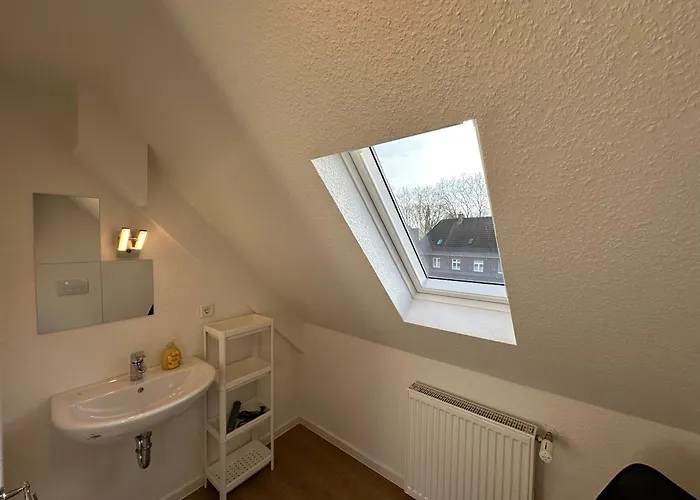 Im Duisburger Norden - Bis Zu 8 Personen - Arbeiten Im Ruhrgebiet Ferienhaus Duisburg