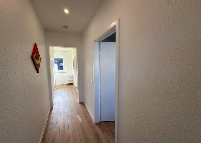 Monteurunterkunft In Fuer Bis Zu 8 Personen - Komplettes Haus Fuer Sie Allein! *